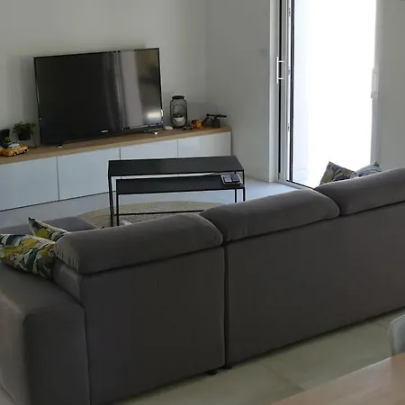 Grande Calme & Moderne A Villa